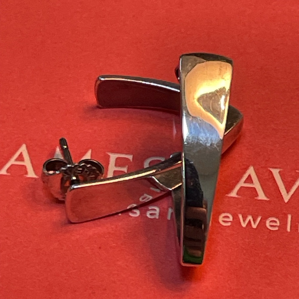 James Avery retired V earrings